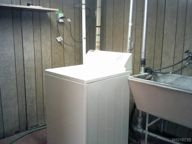 249 Glencove Road, Tonawanda, New York 14223, Tonawanda, New York 14223, 2 Bedrooms Bedrooms, 5 Rooms Rooms,1 BathroomBathrooms,Residential,For Sale,249 Glencove Road, Tonawanda, New York 14223,0,B1650980