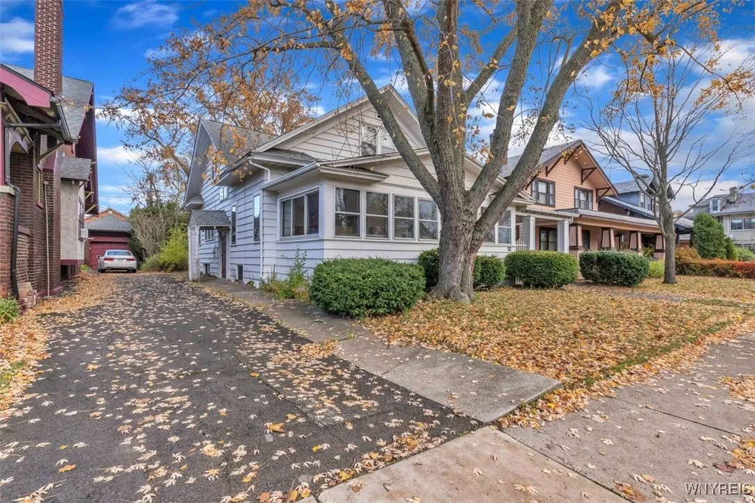 25 Cheltenham Drive, Buffalo, New York 14216, Buffalo, New York 14216, 5 Bedrooms Bedrooms, 10 Rooms Rooms,2 BathroomsBathrooms,Residential,For Sale,25 Cheltenham Drive, Buffalo, New York 14216,0,B1650912