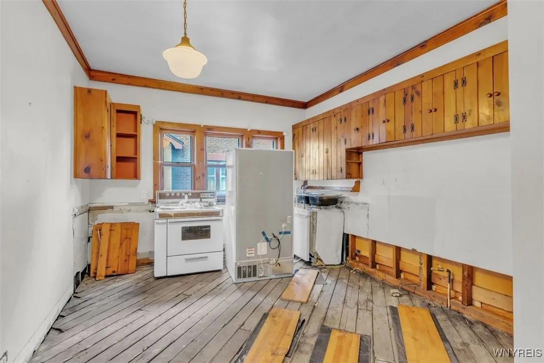 25 Cheltenham Drive, Buffalo, New York 14216, Buffalo, New York 14216, 5 Bedrooms Bedrooms, 10 Rooms Rooms,2 BathroomsBathrooms,Residential,For Sale,25 Cheltenham Drive, Buffalo, New York 14216,0,B1650912