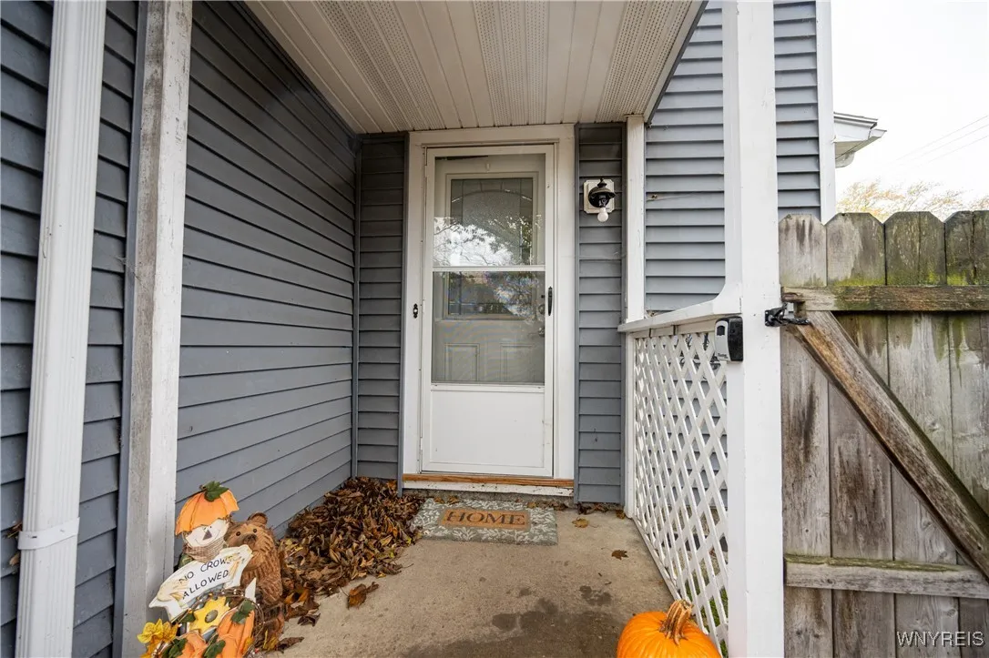 83 Marengo Avenue, Hamburg, New York 14075, Hamburg, New York 14075, 2 Bedrooms Bedrooms, 8 Rooms Rooms,2 BathroomsBathrooms,Residential,For Sale,83 Marengo Avenue, Hamburg, New York 14075,0,B1648236