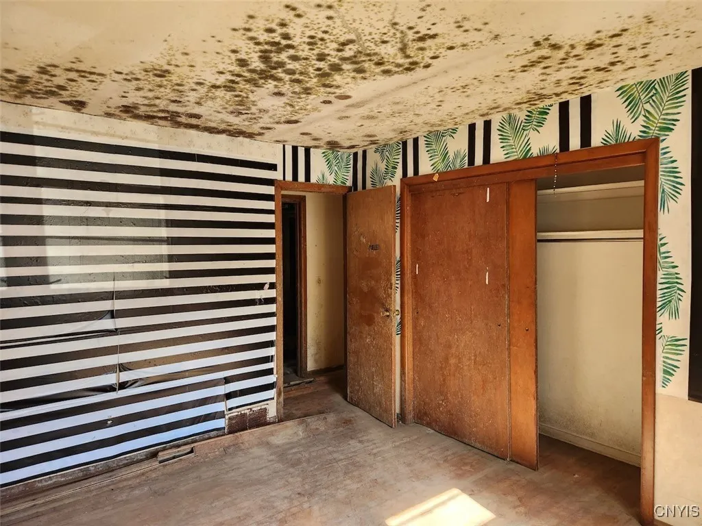 144 Oakdale Drive, Syracuse, New York 13207, Syracuse, New York 13207, 3 Bedrooms Bedrooms, 6 Rooms Rooms,1 BathroomBathrooms,Residential,For Sale,144 Oakdale Drive, Syracuse, New York 13207,0,S1650735
