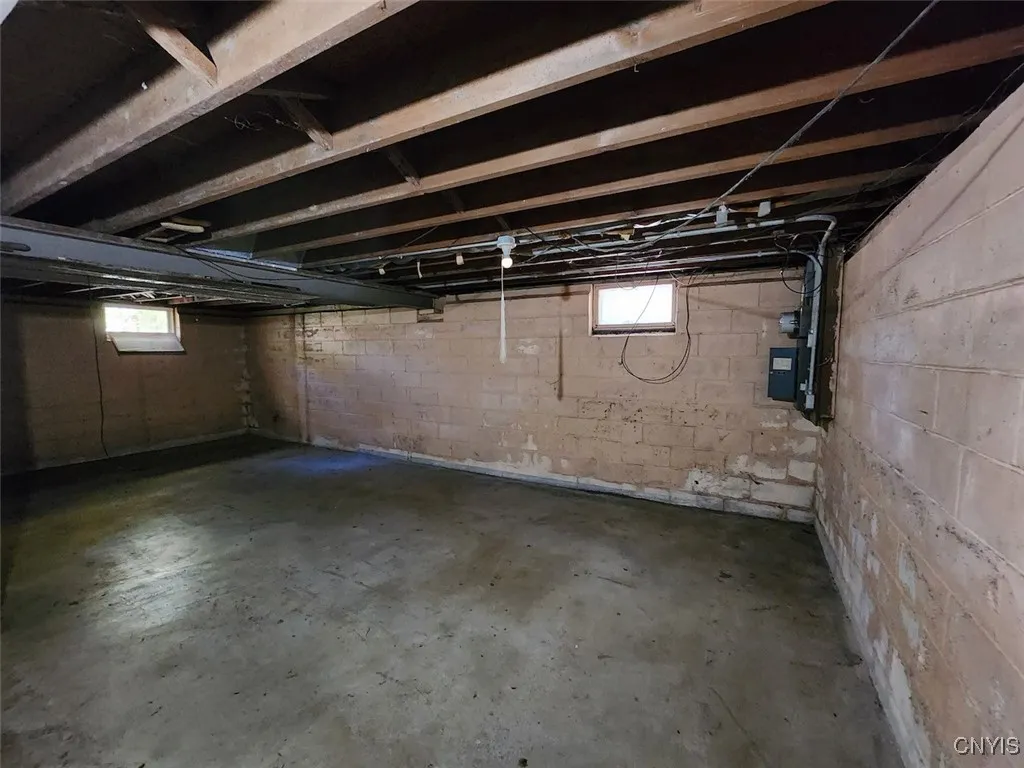 144 Oakdale Drive, Syracuse, New York 13207, Syracuse, New York 13207, 3 Bedrooms Bedrooms, 6 Rooms Rooms,1 BathroomBathrooms,Residential,For Sale,144 Oakdale Drive, Syracuse, New York 13207,0,S1650735