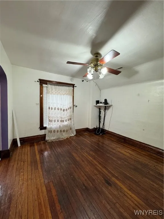 815 E Delavan Ave, Buffalo, New York 14215, Buffalo, New York 14215, 6 Bedrooms Bedrooms, ,2 BathroomsBathrooms,Residential,For Sale,815 E Delavan Ave, Buffalo, New York 14215,0,B1650887