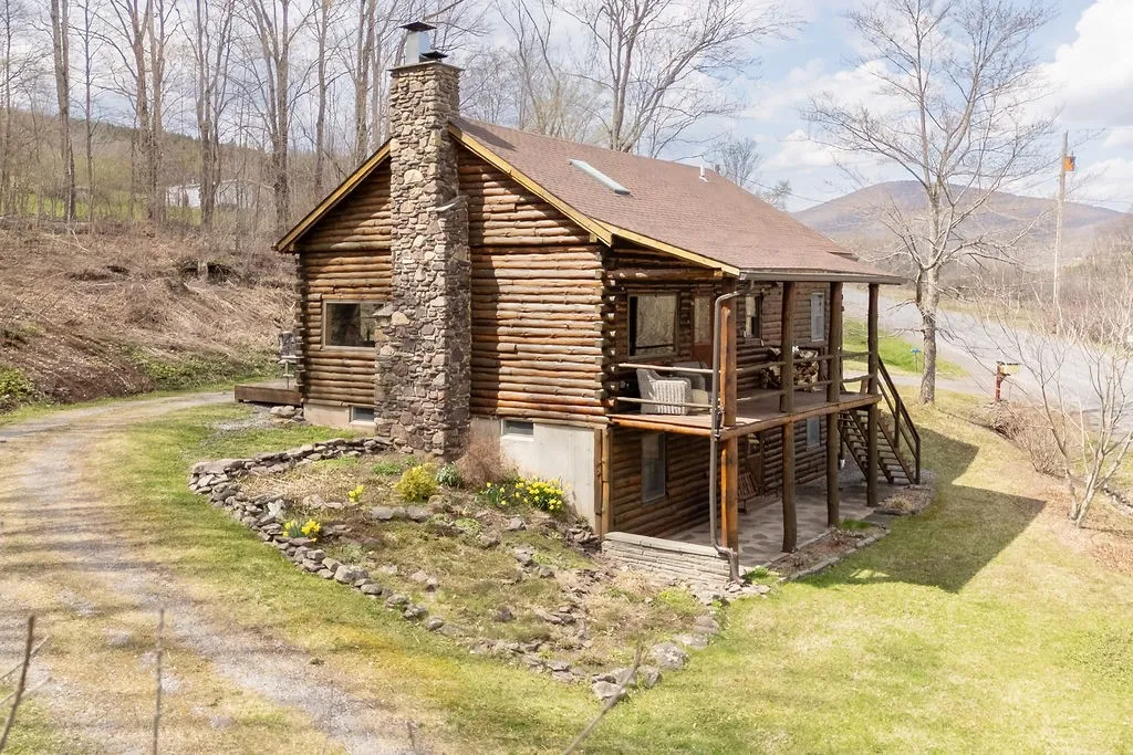 851 East Lower Meeker Hollow Road, Roxbury, New Yo, Roxbury, New York 12474, 3 Bedrooms Bedrooms, 7 Rooms Rooms,2 BathroomsBathrooms,Residential,For Sale,851 East Lower Meeker Hollow Road, Roxbury, New Yo,0,R1650577