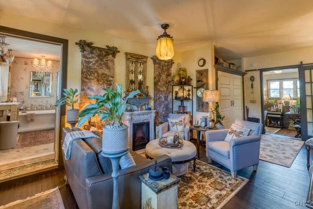 Beautiful sitting room