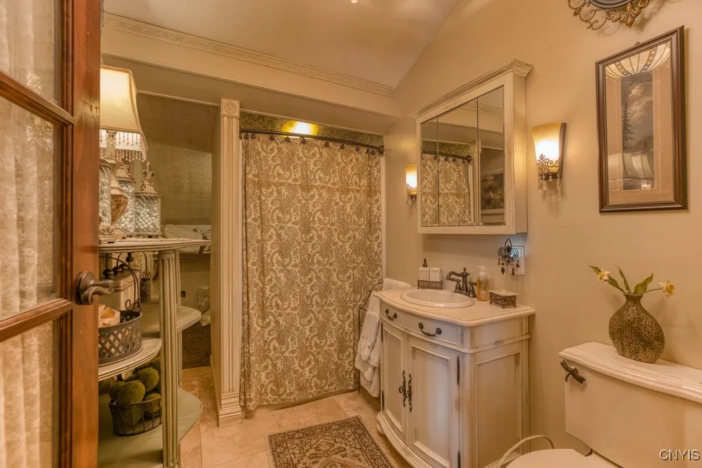 Third apartment bathroom