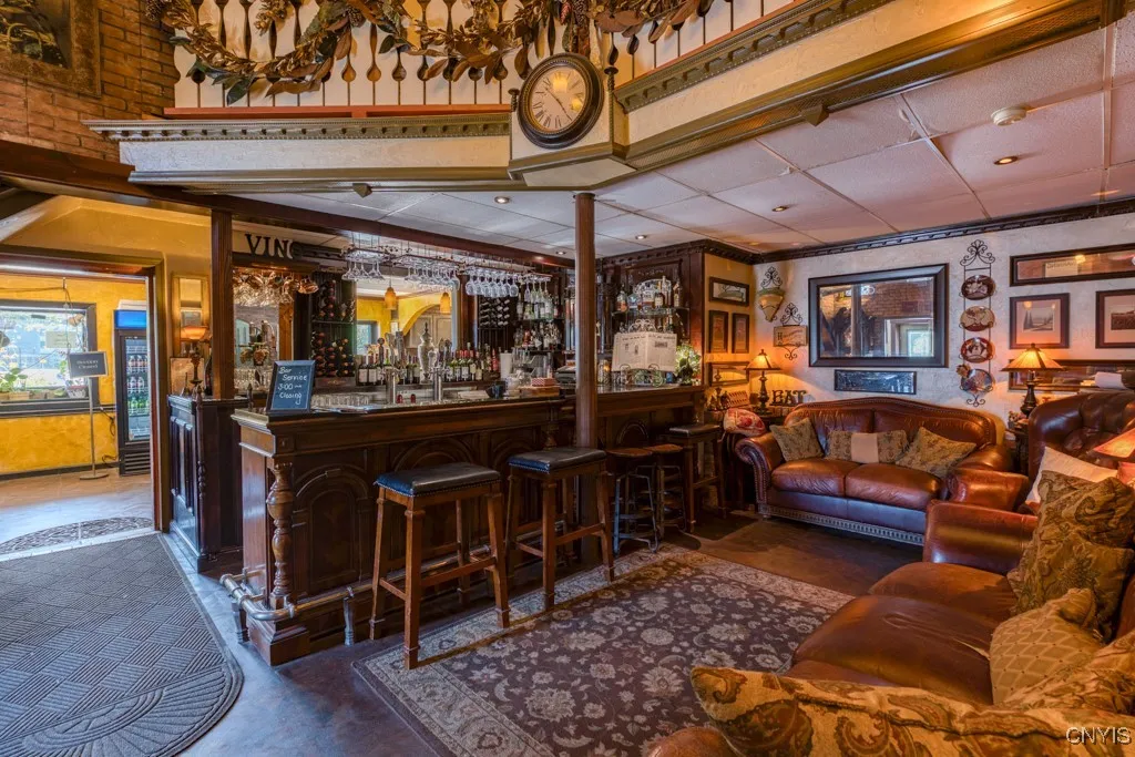 Bar parlor