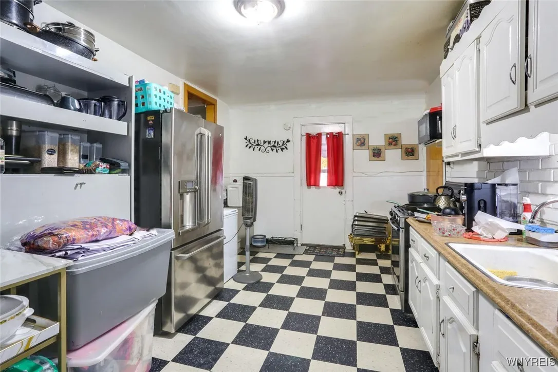 318 Virginia Street, Buffalo, New York 14201, Buffalo, New York 14201, 8 Bedrooms Bedrooms, ,5 BathroomsBathrooms,Residential,For Sale,318 Virginia Street, Buffalo, New York 14201,0,B1650719