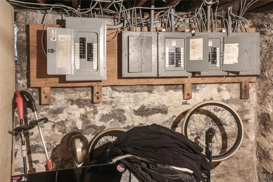 308 Virginia Street, Buffalo, New York 14201, Buffalo, New York 14201, 8 Bedrooms Bedrooms, ,4 BathroomsBathrooms,Residential,For Sale,308 Virginia Street, Buffalo, New York 14201,0,B1650718