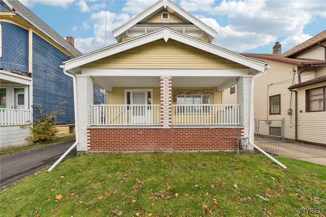 53 Richfield Avenue, Buffalo, New York 14220, Buffalo, New York 14220, 3 Bedrooms Bedrooms, 9 Rooms Rooms,2 BathroomsBathrooms,Residential,For Sale,53 Richfield Avenue, Buffalo, New York 14220,0,B1650998