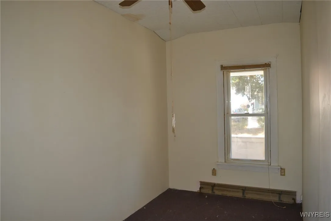 62 Douglas Street, Tonawanda, New York 14150, Tonawanda, New York 14150, 2 Bedrooms Bedrooms, 6 Rooms Rooms,1 BathroomBathrooms,Residential,For Sale,62 Douglas Street, Tonawanda, New York 14150,0,B1651052