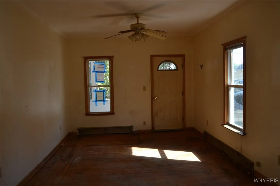 62 Douglas Street, Tonawanda, New York 14150, Tonawanda, New York 14150, 2 Bedrooms Bedrooms, 6 Rooms Rooms,1 BathroomBathrooms,Residential,For Sale,62 Douglas Street, Tonawanda, New York 14150,0,B1651052