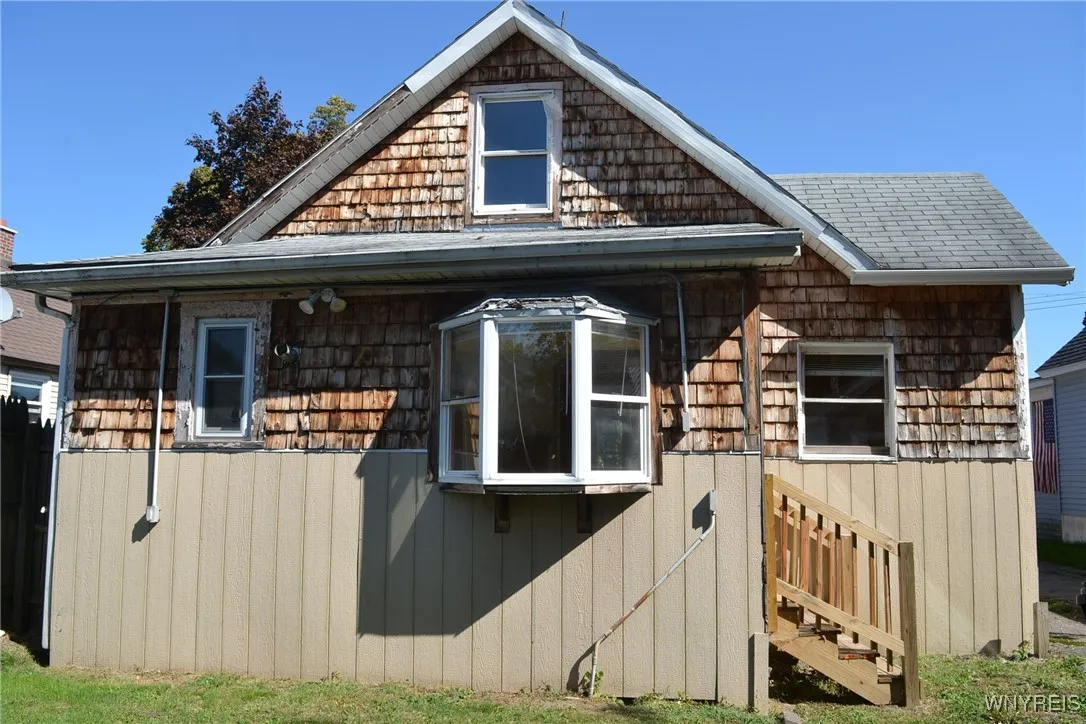 62 Douglas Street, Tonawanda, New York 14150, Tonawanda, New York 14150, 2 Bedrooms Bedrooms, 6 Rooms Rooms,1 BathroomBathrooms,Residential,For Sale,62 Douglas Street, Tonawanda, New York 14150,0,B1651052