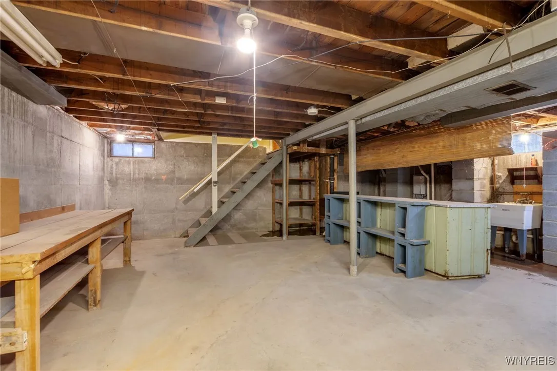 282 Hampton Parkway, Tonawanda, New York 14217, Tonawanda, New York 14217, 3 Bedrooms Bedrooms, 6 Rooms Rooms,1 BathroomBathrooms,Residential,For Sale,282 Hampton Parkway, Tonawanda, New York 14217,0,B1651056