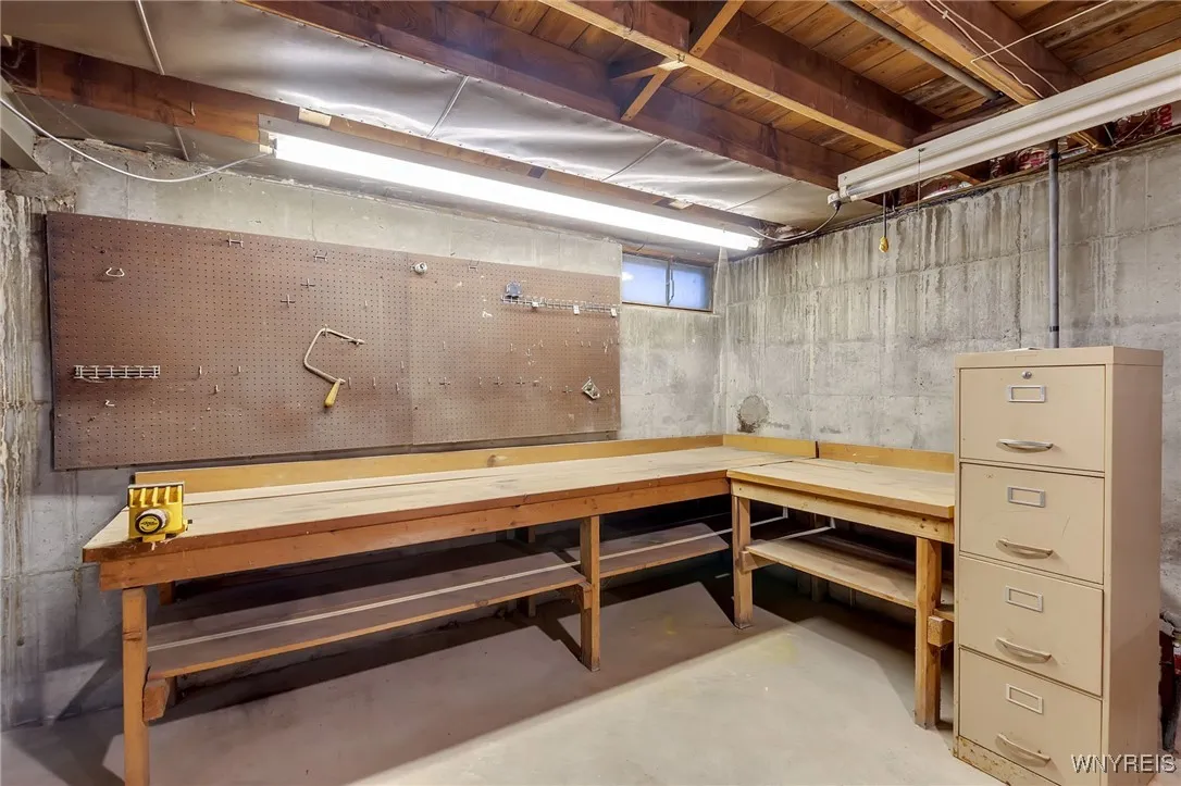 282 Hampton Parkway, Tonawanda, New York 14217, Tonawanda, New York 14217, 3 Bedrooms Bedrooms, 6 Rooms Rooms,1 BathroomBathrooms,Residential,For Sale,282 Hampton Parkway, Tonawanda, New York 14217,0,B1651056