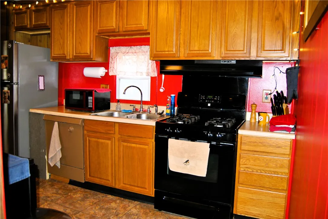 26 Meadowlark Drive, Avon, New York 14414, Avon, New York 14414, 2 Bedrooms Bedrooms, 6 Rooms Rooms,2 BathroomsBathrooms,Residential,For Sale,26 Meadowlark Drive, Avon, New York 14414,0,R1651057