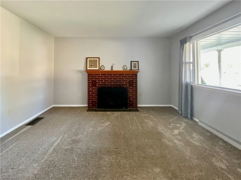 406 Sharr Avenue, Southport, New York 14904, Southport, New York 14904, 3 Bedrooms Bedrooms, 8 Rooms Rooms,2 BathroomsBathrooms,Residential Lease,For Rent,406 Sharr Avenue, Southport, New York 14904,0,R1650740