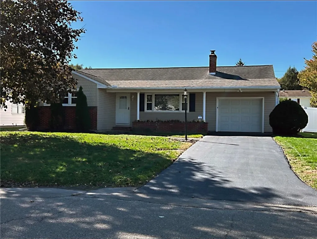 406 Sharr Avenue, Southport, New York 14904, Southport, New York 14904, 3 Bedrooms Bedrooms, 8 Rooms Rooms,2 BathroomsBathrooms,Residential Lease,For Rent,406 Sharr Avenue, Southport, New York 14904,0,R1650740