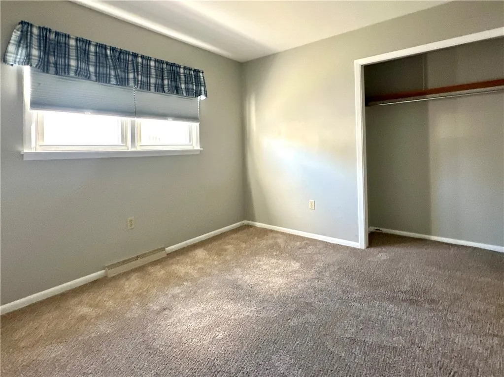 406 Sharr Avenue, Southport, New York 14904, Southport, New York 14904, 3 Bedrooms Bedrooms, 8 Rooms Rooms,2 BathroomsBathrooms,Residential Lease,For Rent,406 Sharr Avenue, Southport, New York 14904,0,R1650740