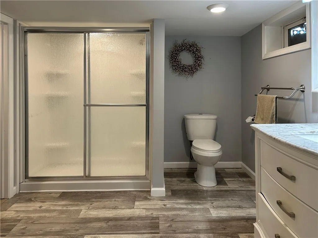 406 Sharr Avenue, Southport, New York 14904, Southport, New York 14904, 3 Bedrooms Bedrooms, 8 Rooms Rooms,2 BathroomsBathrooms,Residential Lease,For Rent,406 Sharr Avenue, Southport, New York 14904,0,R1650740