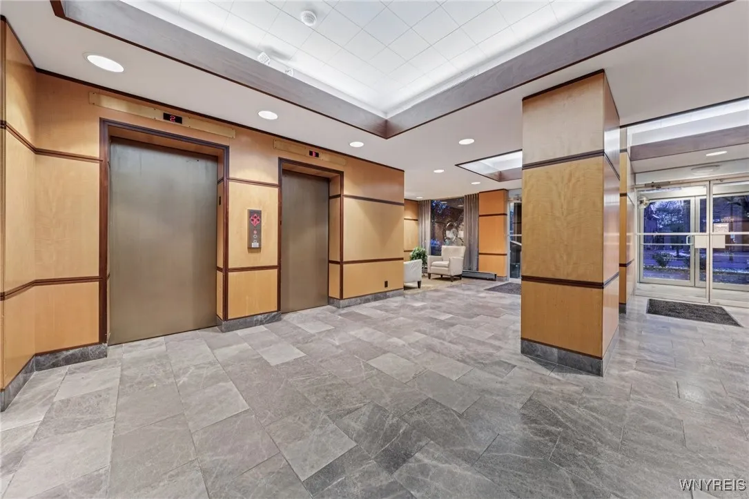 1088 Delaware Avenue 9a, Buffalo, New York 14209, Buffalo, New York 14209, 2 Bedrooms Bedrooms, 4 Rooms Rooms,2 BathroomsBathrooms,Residential,For Sale,1088 Delaware Avenue 9a, Buffalo, New York 14209,0,B1650139