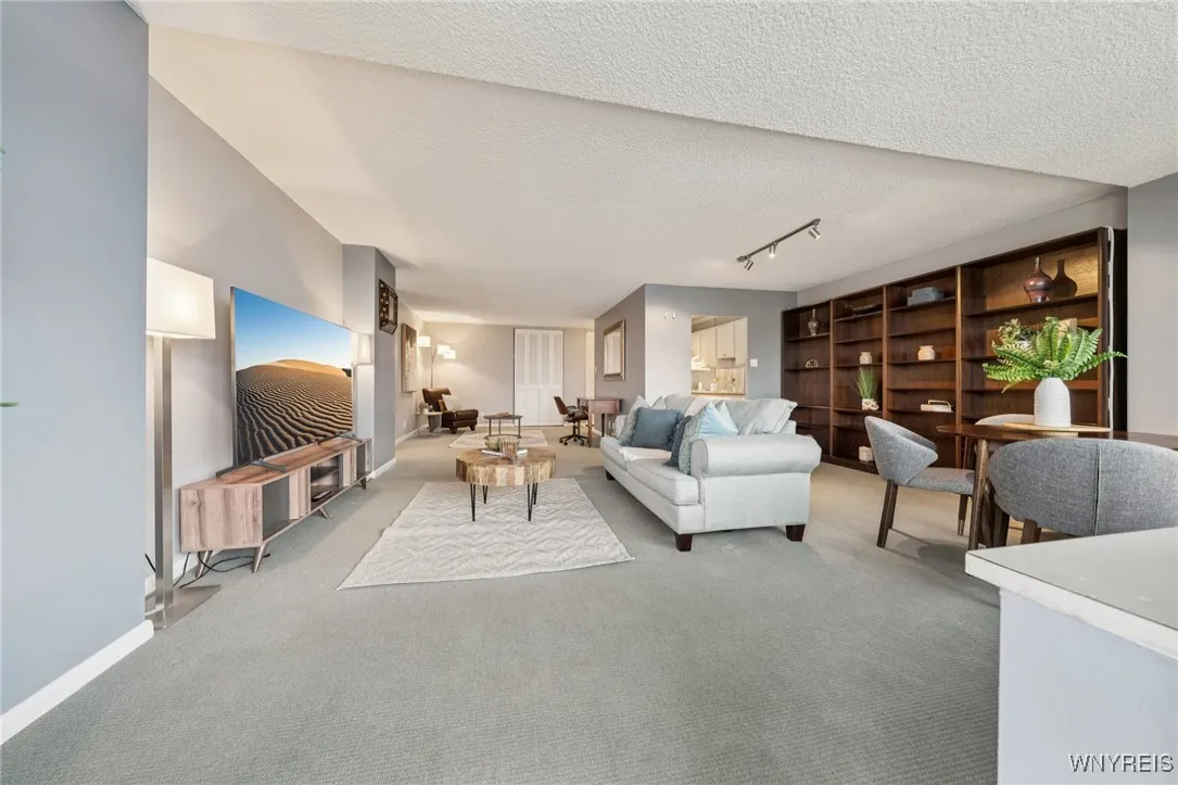 1088 Delaware Avenue 9a, Buffalo, New York 14209, Buffalo, New York 14209, 2 Bedrooms Bedrooms, 4 Rooms Rooms,2 BathroomsBathrooms,Residential,For Sale,1088 Delaware Avenue 9a, Buffalo, New York 14209,0,B1650139