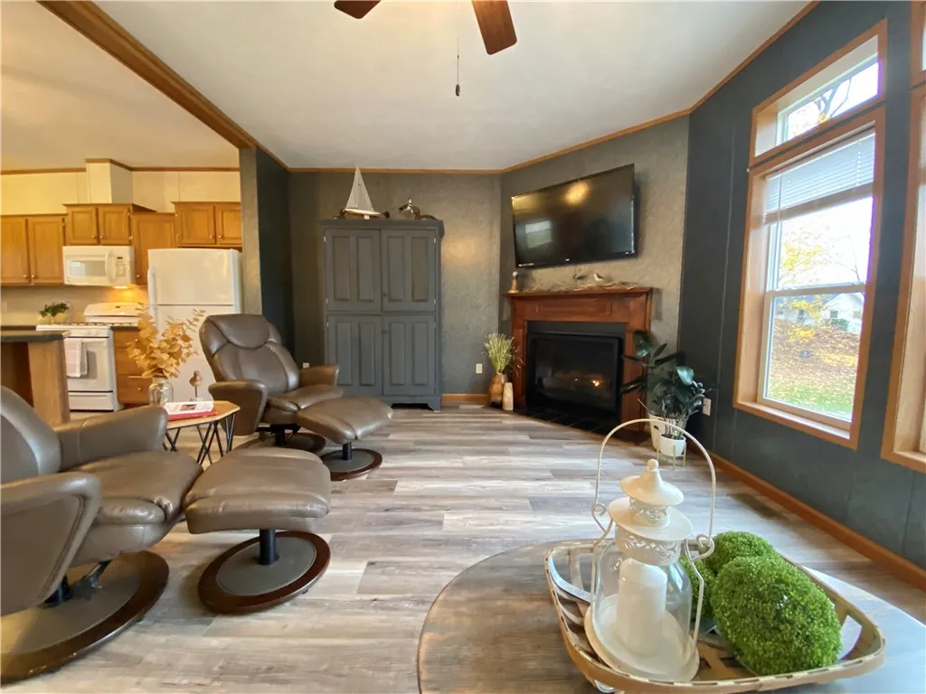 View from​​‌​​​​‌​​‌‌​‌‌​​​‌‌​‌​‌​‌​​​‌​​ Foyer