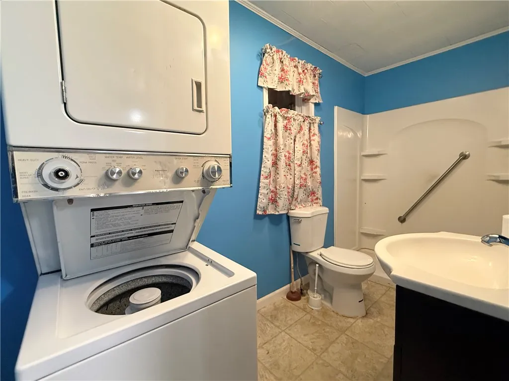 1320 East Main Street, Foster Town, Pennsylvania 1, Foster Town, Pennsylvania 16701, 2 Bedrooms Bedrooms, 5 Rooms Rooms,1 BathroomBathrooms,Residential,For Sale,1320 East Main Street, Foster Town, Pennsylvania 1,0,R1651003