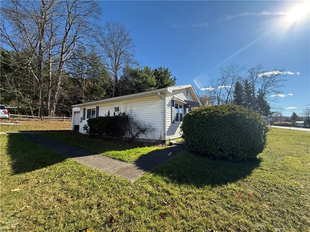1320 East Main Street, Foster Town, Pennsylvania 1, Foster Town, Pennsylvania 16701, 2 Bedrooms Bedrooms, 5 Rooms Rooms,1 BathroomBathrooms,Residential,For Sale,1320 East Main Street, Foster Town, Pennsylvania 1,0,R1651003