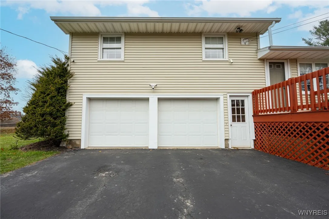 3043 Dunbar Road, Attica, New York 14011, Attica, New York 14011, 3 Bedrooms Bedrooms, 5 Rooms Rooms,1 BathroomBathrooms,Residential,For Sale,3043 Dunbar Road, Attica, New York 14011,0,B1650472