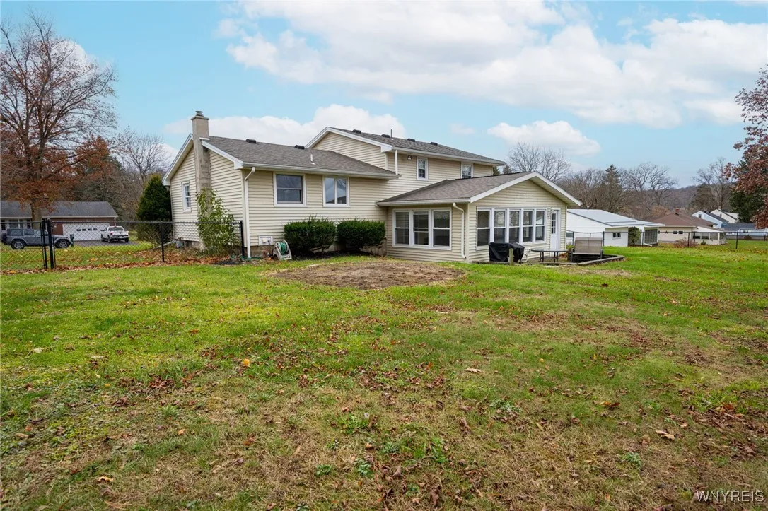 3043 Dunbar Road, Attica, New York 14011, Attica, New York 14011, 3 Bedrooms Bedrooms, 5 Rooms Rooms,1 BathroomBathrooms,Residential,For Sale,3043 Dunbar Road, Attica, New York 14011,0,B1650472