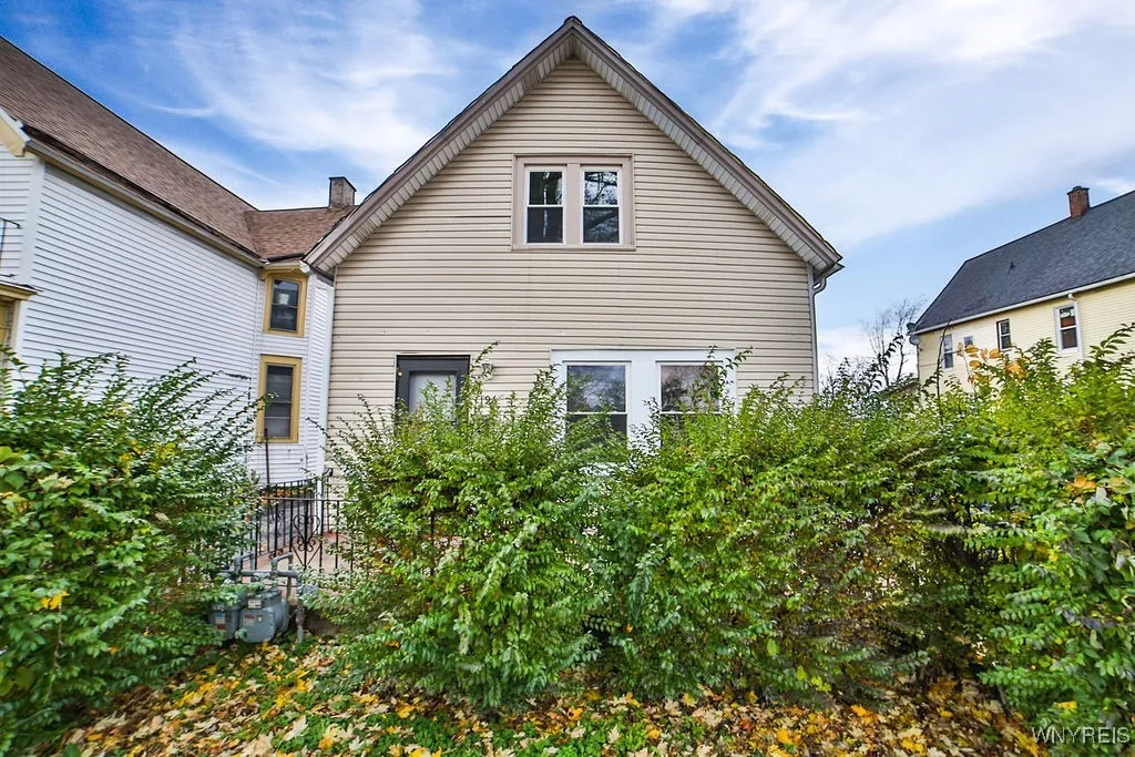 196 Eaton Street, Buffalo, New York 14208, Buffalo, New York 14208, 3 Bedrooms Bedrooms, ,2 BathroomsBathrooms,Residential,For Sale,196 Eaton Street, Buffalo, New York 14208,0,B1650266