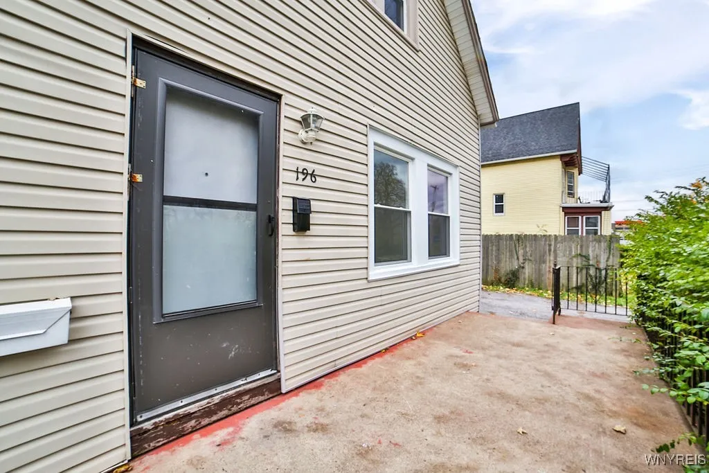 196 Eaton Street, Buffalo, New York 14208, Buffalo, New York 14208, 3 Bedrooms Bedrooms, ,2 BathroomsBathrooms,Residential,For Sale,196 Eaton Street, Buffalo, New York 14208,0,B1650266