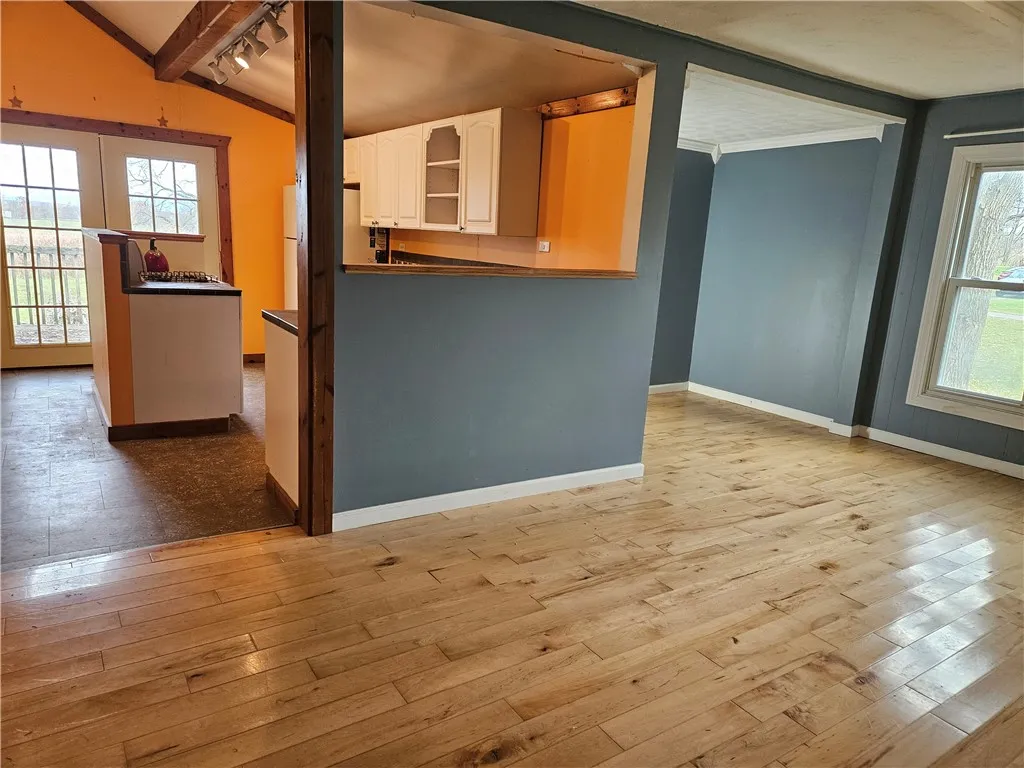 9164 State Route 5 And 20, West Bloomfield, New Yo, West Bloomfield, New York 14469, 3 Bedrooms Bedrooms, 7 Rooms Rooms,2 BathroomsBathrooms,Residential,For Sale,9164 State Route 5 And 20, West Bloomfield, New Yo,0,R1650606