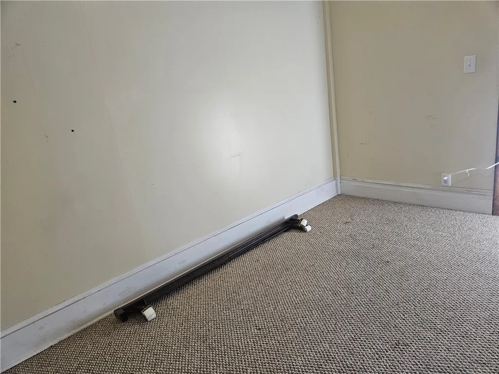 9164 State Route 5 And 20, West Bloomfield, New Yo, West Bloomfield, New York 14469, 3 Bedrooms Bedrooms, 7 Rooms Rooms,2 BathroomsBathrooms,Residential,For Sale,9164 State Route 5 And 20, West Bloomfield, New Yo,0,R1650606