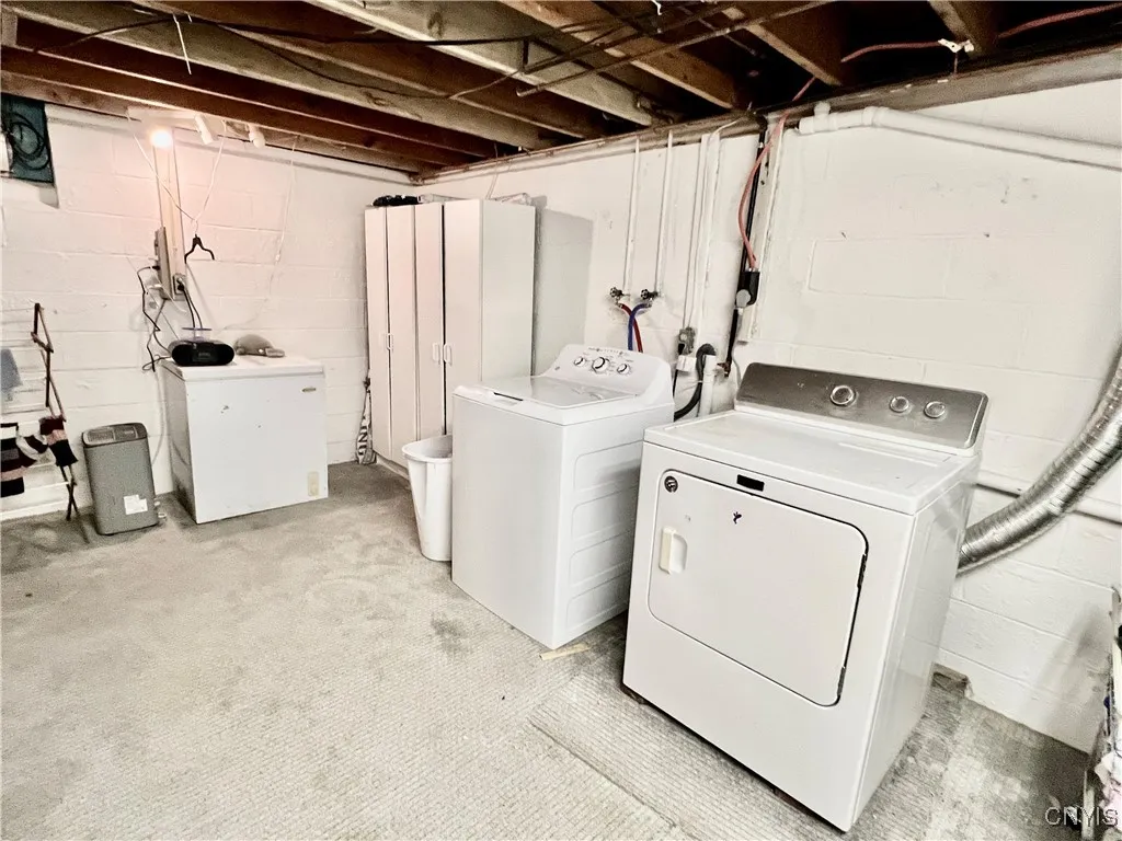 27 Hart Street, Oswego, New York 13126, Oswego, New York 13126, 3 Bedrooms Bedrooms, 9 Rooms Rooms,2 BathroomsBathrooms,Residential,For Sale,27 Hart Street, Oswego, New York 13126,0,S1651069