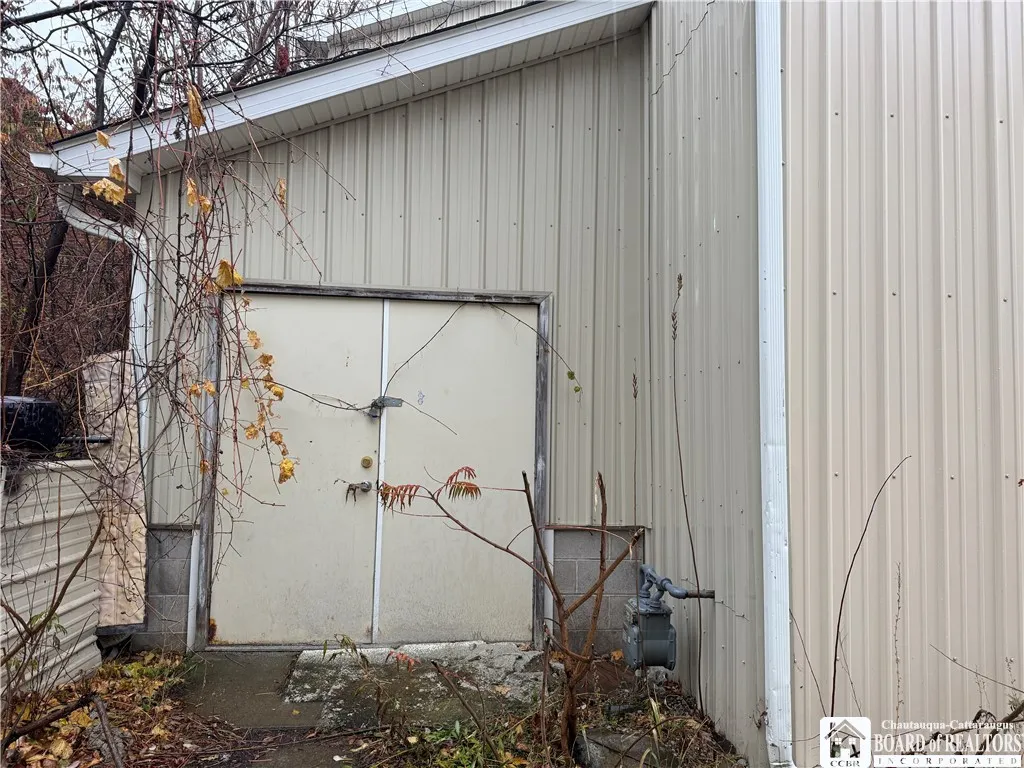 2 West Main Street, Ripley, New York 14775, Ripley, New York 14775, 10 Rooms Rooms,Commercial Sale,For Sale,2 West Main Street, Ripley, New York 14775,0,R1646893