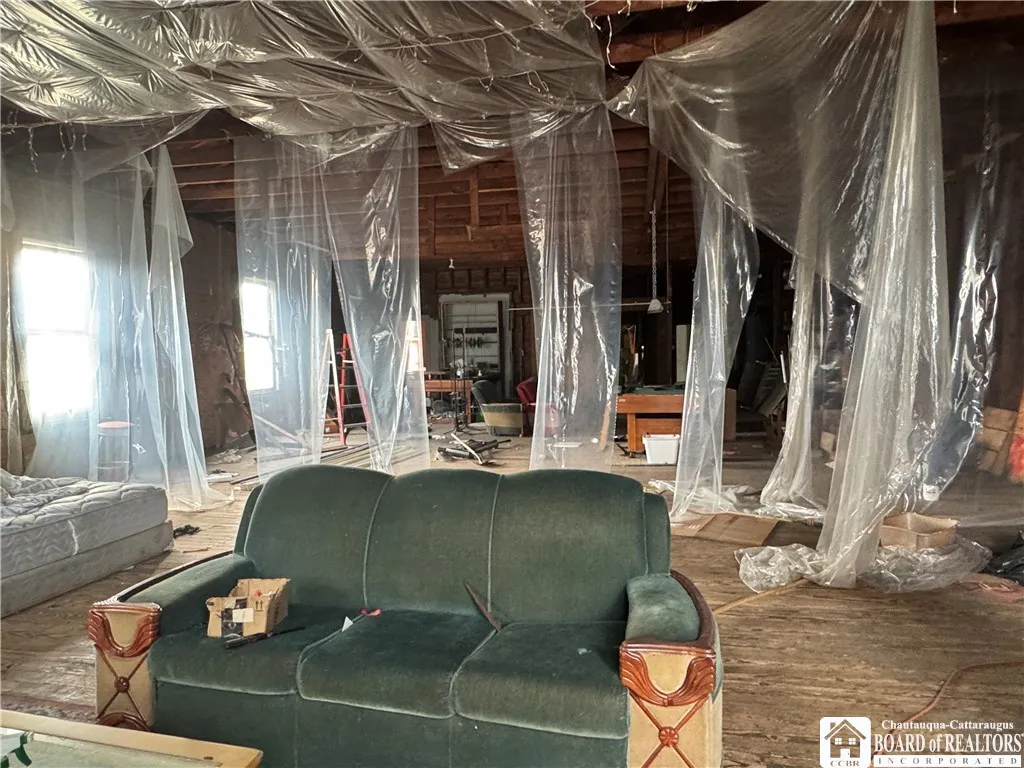 2 West Main Street, Ripley, New York 14775, Ripley, New York 14775, 10 Rooms Rooms,Commercial Sale,For Sale,2 West Main Street, Ripley, New York 14775,0,R1646893