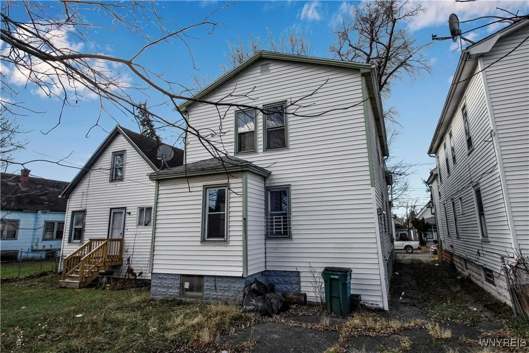 23 Humason Avenue, Buffalo, New York 14211, Buffalo, New York 14211, 5 Bedrooms Bedrooms, ,2 BathroomsBathrooms,Residential,For Sale,23 Humason Avenue, Buffalo, New York 14211,0,B1651070