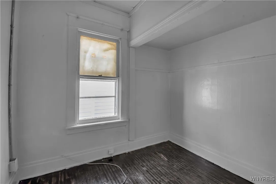 23 Humason Avenue, Buffalo, New York 14211, Buffalo, New York 14211, 5 Bedrooms Bedrooms, ,2 BathroomsBathrooms,Residential,For Sale,23 Humason Avenue, Buffalo, New York 14211,0,B1651070