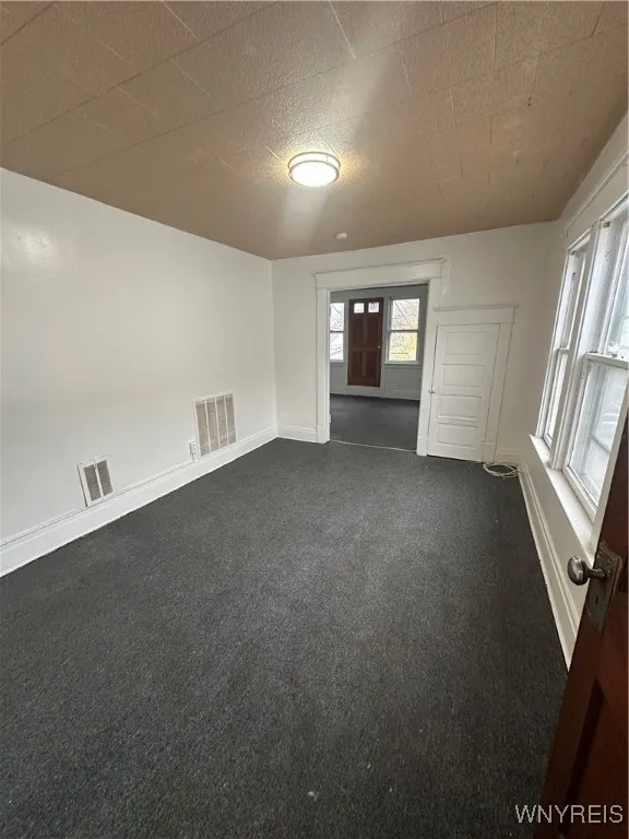 23 Humason Avenue, Buffalo, New York 14211, Buffalo, New York 14211, 5 Bedrooms Bedrooms, ,2 BathroomsBathrooms,Residential,For Sale,23 Humason Avenue, Buffalo, New York 14211,0,B1651070