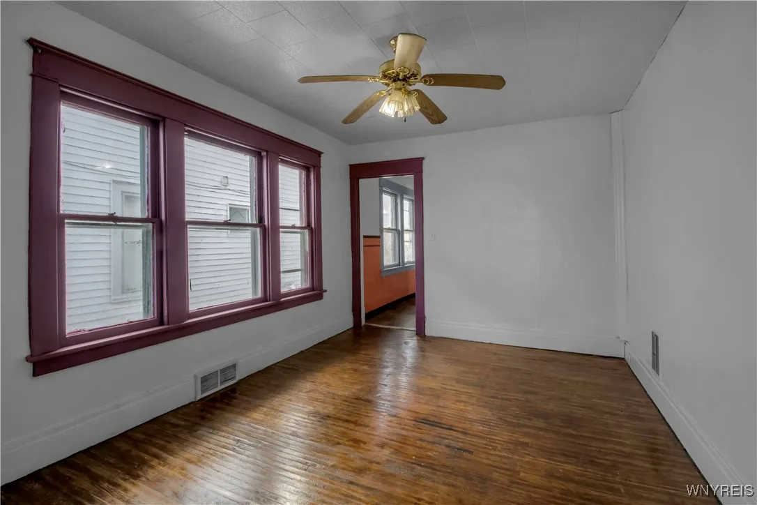 23 Humason Avenue, Buffalo, New York 14211, Buffalo, New York 14211, 5 Bedrooms Bedrooms, ,2 BathroomsBathrooms,Residential,For Sale,23 Humason Avenue, Buffalo, New York 14211,0,B1651070