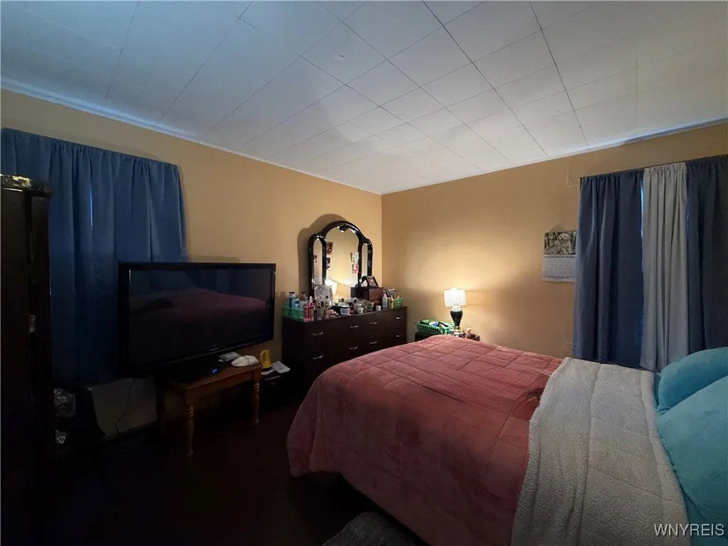 51 Randolph Avenue, Cheektowaga, New York 14211, Cheektowaga, New York 14211, 6 Bedrooms Bedrooms, ,2 BathroomsBathrooms,Residential,For Sale,51 Randolph Avenue, Cheektowaga, New York 14211,0,B1650296