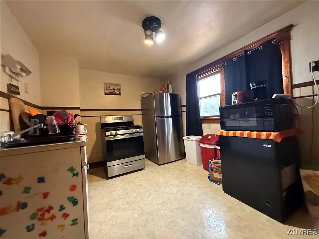 358 Newburgh Avenue, Buffalo, New York 14215, Buffalo, New York 14215, 5 Bedrooms Bedrooms, ,2 BathroomsBathrooms,Residential,For Sale,358 Newburgh Avenue, Buffalo, New York 14215,0,B1650287