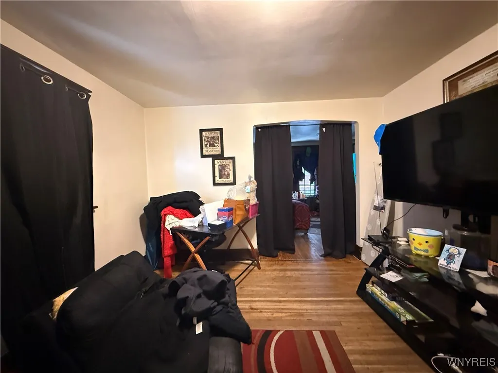 358 Newburgh Avenue, Buffalo, New York 14215, Buffalo, New York 14215, 5 Bedrooms Bedrooms, ,2 BathroomsBathrooms,Residential,For Sale,358 Newburgh Avenue, Buffalo, New York 14215,0,B1650287