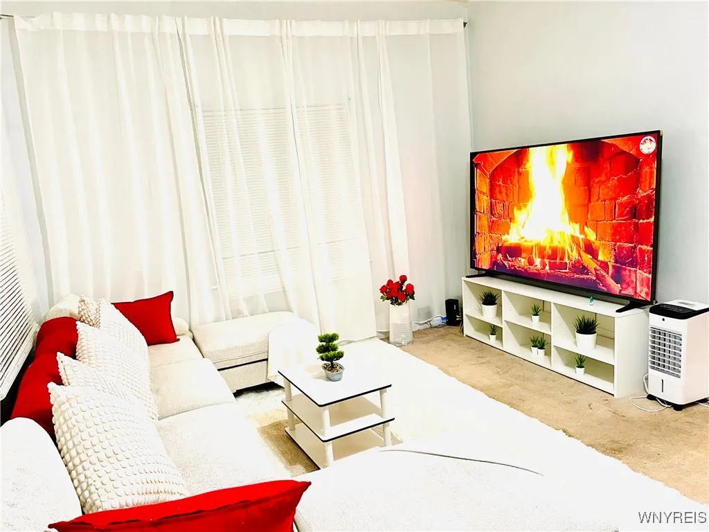 2711 Orleans Avenue, Niagara Falls, New York 14303, Niagara Falls, New York 14303, 2 Bedrooms Bedrooms, 4 Rooms Rooms,2 BathroomsBathrooms,Residential,For Sale,2711 Orleans Avenue, Niagara Falls, New York 14303,0,B1651072