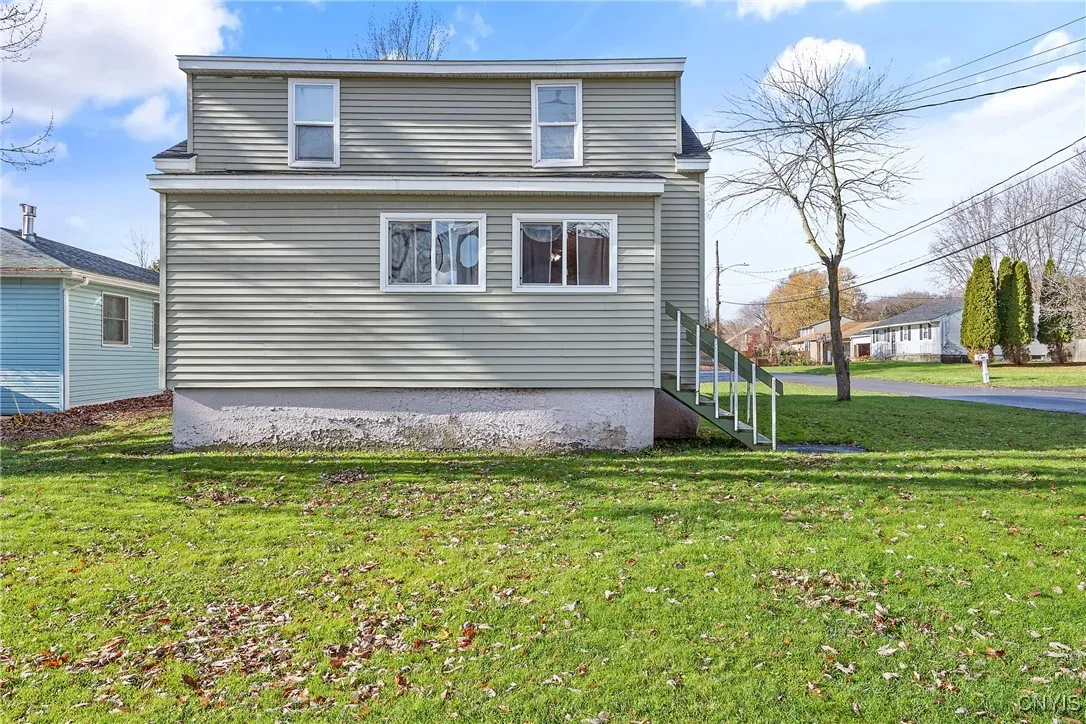 201 Lakeland Avenue, Geddes, New York 13209, Geddes, New York 13209, 3 Bedrooms Bedrooms, 7 Rooms Rooms,2 BathroomsBathrooms,Residential,For Sale,201 Lakeland Avenue, Geddes, New York 13209,0,S1648507