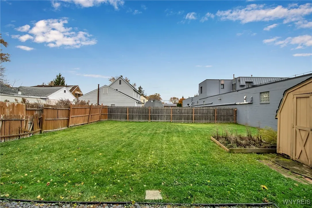 19 Crestwood Place, Cheektowaga, New York 14225, Cheektowaga, New York 14225, 4 Bedrooms Bedrooms, 9 Rooms Rooms,1 BathroomBathrooms,Residential,For Sale,19 Crestwood Place, Cheektowaga, New York 14225,0,B1651108
