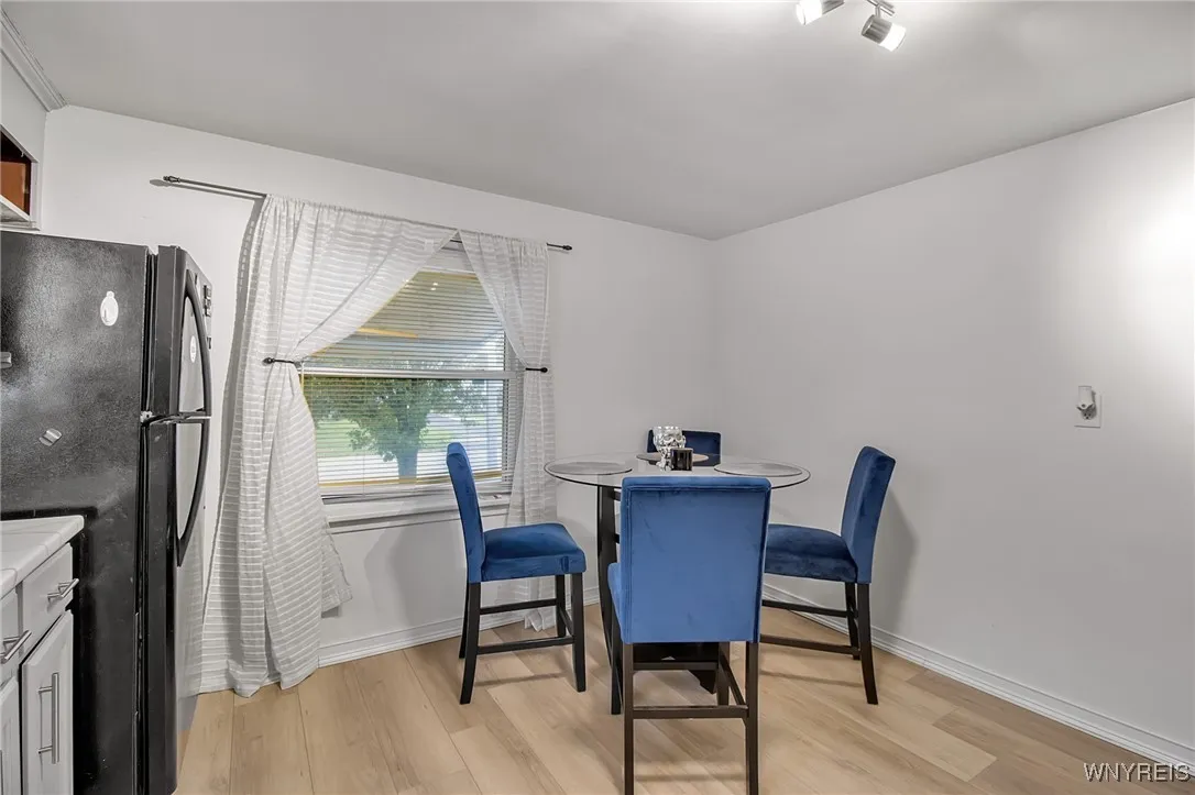 19 Crestwood Place, Cheektowaga, New York 14225, Cheektowaga, New York 14225, 4 Bedrooms Bedrooms, 9 Rooms Rooms,1 BathroomBathrooms,Residential,For Sale,19 Crestwood Place, Cheektowaga, New York 14225,0,B1651108