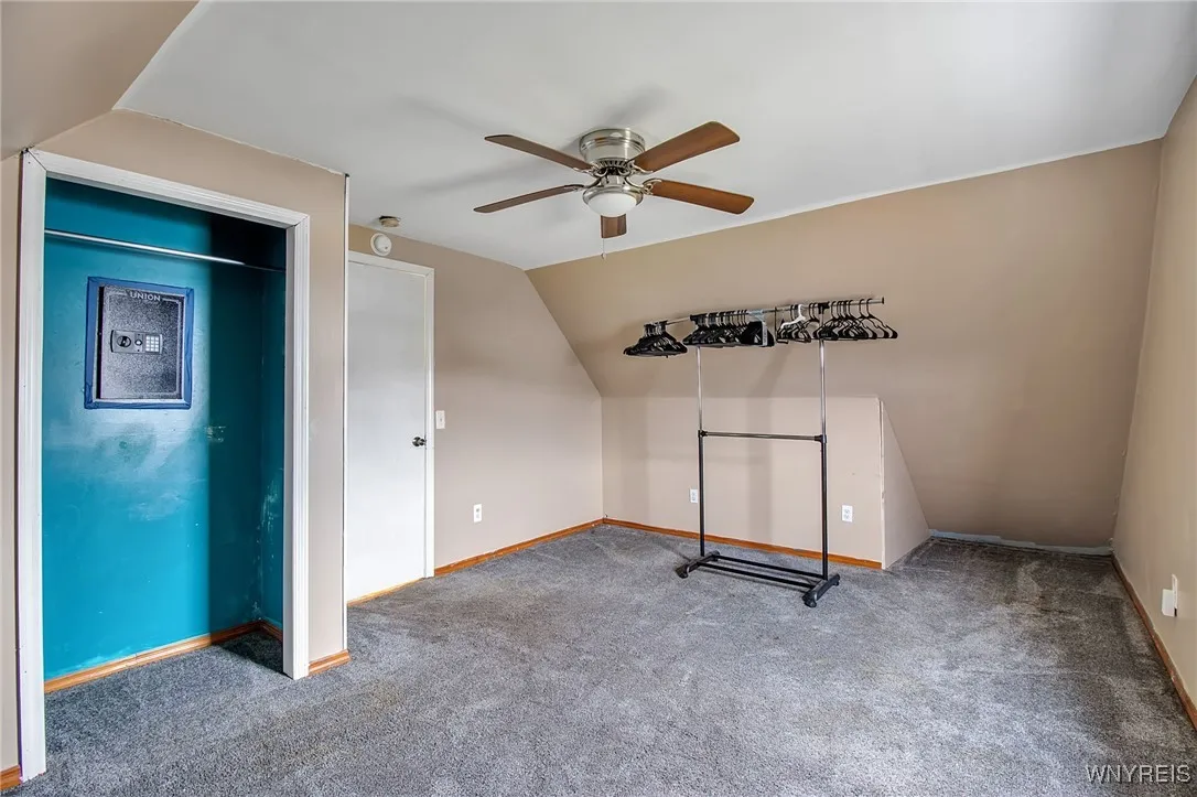 19 Crestwood Place, Cheektowaga, New York 14225, Cheektowaga, New York 14225, 4 Bedrooms Bedrooms, 9 Rooms Rooms,1 BathroomBathrooms,Residential,For Sale,19 Crestwood Place, Cheektowaga, New York 14225,0,B1651108